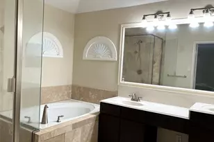 312 Moss Hill Rd, Irving, TX 75063 - Photo 10
