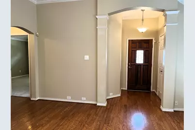 312 Moss Hill Road, Irving, TX 75063 - Photo 6