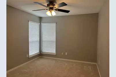 312 Moss Hill Road, Irving, TX 75063 - Photo 16