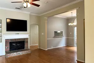 312 Moss Hill Rd, Irving, TX 75063 - Photo 4