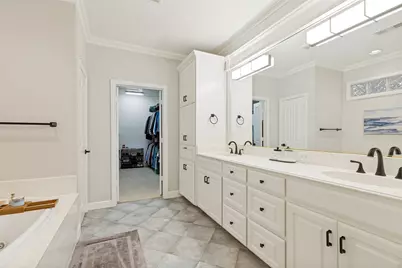 4167 Towne Green Circle, Addison, TX 75001 - Photo 8