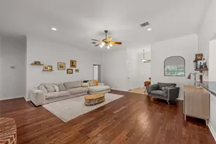 1112 Regina Dr, Hewitt, TX 76643 - Photo 6