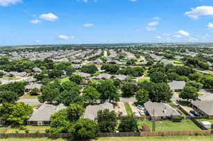 1112 Regina Dr, Hewitt, TX 76643 - Photo 32