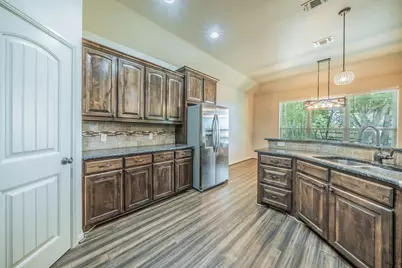 1812 Rockview Drive, Granbury, TX 76049 - Photo 8