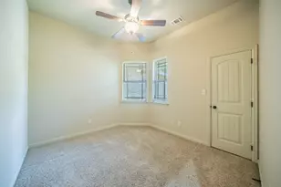 1812 Rockview Dr, Granbury, TX 76049 - Photo 14
