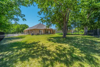 1812 Rockview Drive, Granbury, TX 76049 - Photo 26