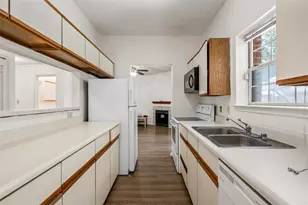 600 Bagby Ave, Waco, TX 76706 - Photo 6