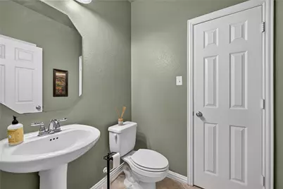 1049 Chickasaw Drive, Carrollton, TX 75010 - Photo 8