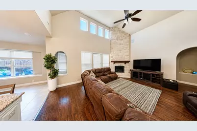 1917 Sunflower Drive, Glenn Heights, TX 75154 - Photo 18