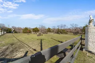 1006 S Clark Rd, Cedar Hill, TX 75104 - Photo 4