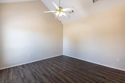 102 Collett Court, Weatherford, TX 76088 - Photo 2
