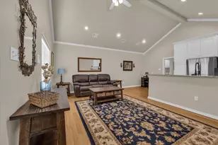 691 Park St, McGregor, TX 76657 - Photo 4