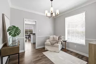 1395 Clear Creek Dr, Lewisville, TX 75067 - Photo 6