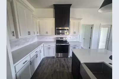 900 Tesslynn Avenue, Godley, TX 76044 - Photo 6