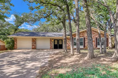 624 Hillview Drive, Hurst, TX 76054 - Photo 1
