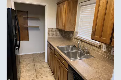 511 Essex Place, Euless, TX 76039 - Photo 4