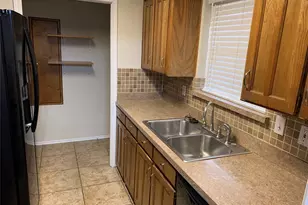 511 Essex Pl, Euless, TX 76039 - Photo 4