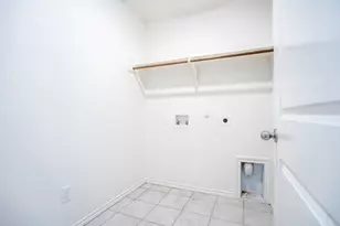 709 Alton Dr, Aubrey, TX 76227 - Photo 4
