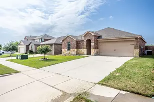 709 Alton Dr, Aubrey, TX 76227 - Photo 2