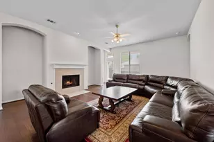 3205 Hamlett Ln, Garland, TX 75043 - Photo 10