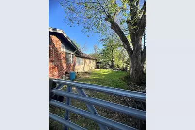 3208 Knox Street, Fort Worth, TX 76119 - Photo 26