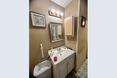 3208 Knox Street, Fort Worth, TX 76119 - Photo 10
