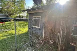 3208 Knox St, Fort Worth, TX 76119 - Photo 22