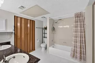 5550 Spring Valley Rd, Dallas, TX 75254 - Photo 16