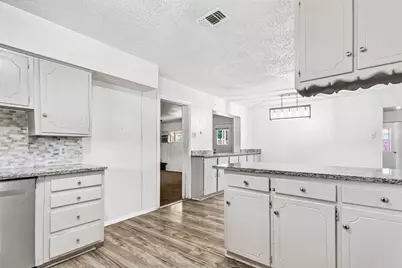 3009 W 11th Street, Irving, TX 75060 - Photo 18