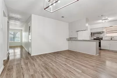 3009 W 11th Street, Irving, TX 75060 - Photo 12