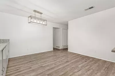 3009 W 11th Street, Irving, TX 75060 - Photo 10