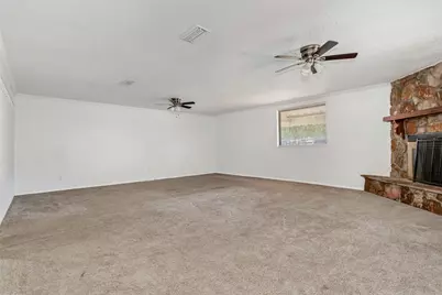 3009 W 11th Street, Irving, TX 75060 - Photo 22
