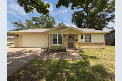 3009 W 11th Street, Irving, TX 75060 - Photo 1