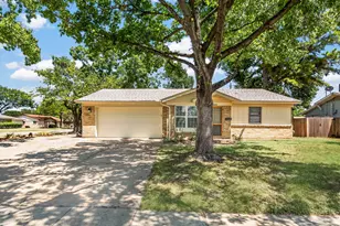 3009 W 11th St, Irving, TX 75060 - Photo 2
