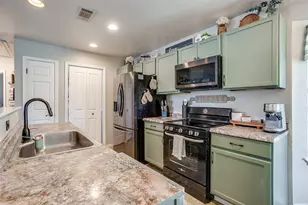6605 Six J Ct, Granbury, TX 76049 - Photo 12