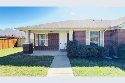 7632 Livvie Meador Lane, Dallas, TX 75227 - Photo 2