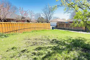 7632 Livvie Meador Ln, Dallas, TX 75227 - Photo 30