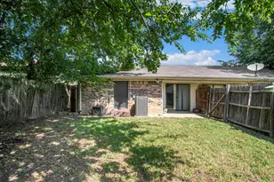 6819 W Cleburne Rd, Fort Worth, TX 76133 - Photo 22