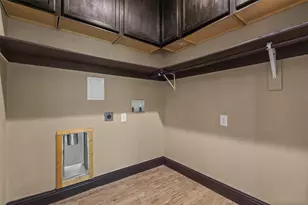 3030 Weisenberger Dr, Dallas, TX 75212 - Photo 10