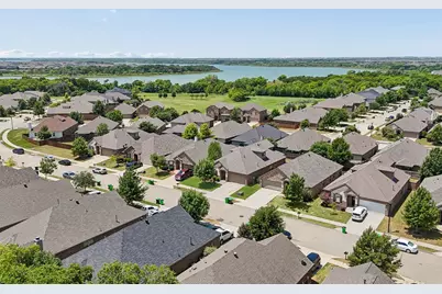 1916 Megan Creek Drive, Little Elm, TX 75068 - Photo 20