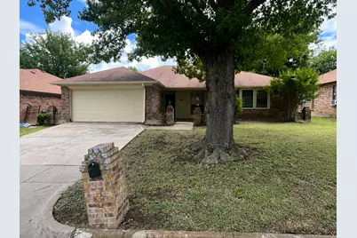 934 Robinwood Drive, Arlington, TX 76017 - Photo 1