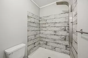 570 Armadillo Ct, Granbury, TX 76049 - Photo 18