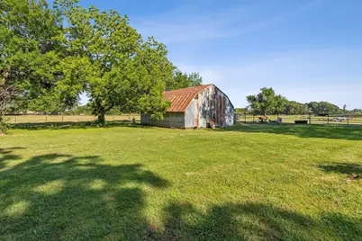 405 W Clifton Street, Pilot Point, TX 76258 - Photo 26