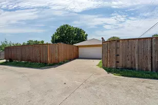 2416 Peachtree Ln, Plano, TX 75074 - Photo 30