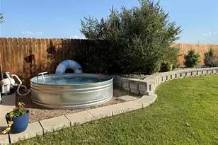 212 Cheyenne Dr, Waxahachie, TX 75165 - Photo 6