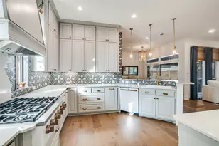 8005 Rosemont Dr, Plano, TX 75025 - Photo 14