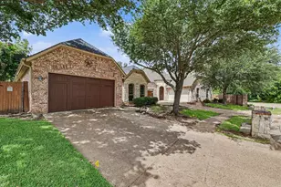 2016 Kodiak Ct, Arlington, TX 76013 - Photo 2
