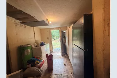 311 SW 3rd Street, Mineral Wells, TX 76067 - Photo 8