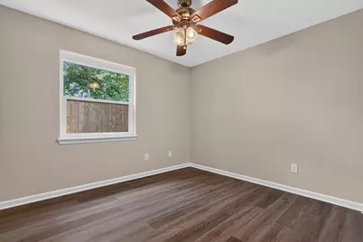 624 Hallvale Drive, White Settlement, TX 76108 - Photo 14