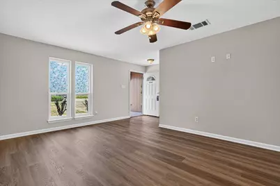 624 Hallvale Drive, White Settlement, TX 76108 - Photo 6
